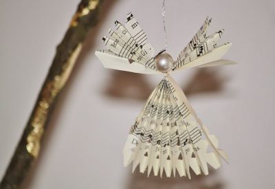 Celebrate in Style: Pearl Christmas Ornaments - Pearls Only - UK :: Pearls  Only - UK